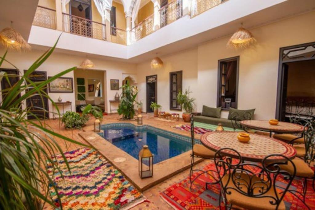 Riad En Exlusivite A 5Min De La Place Jamaa El Fna Villa Marrakesh Luaran gambar