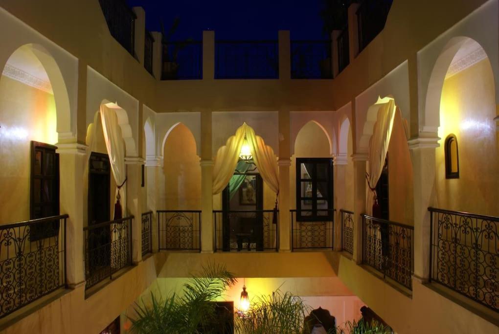 Riad En Exlusivite A 5Min De La Place Jamaa El Fna Villa Marrakesh Luaran gambar